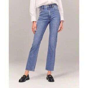 NWT A&F Ultra High Rise Ankle Straight Jeans 10/30